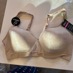 NWT Bali comfort Bra